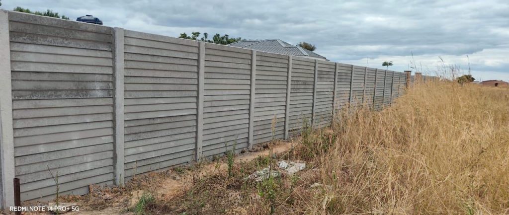 Long residential durawall installation by Native Walls